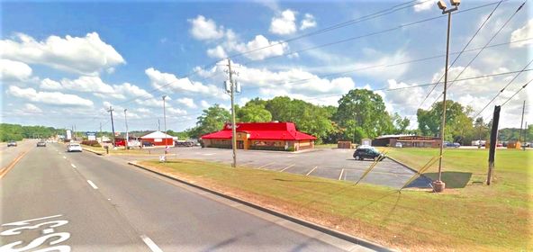 1211 7th St S, Clanton, AL 35045
